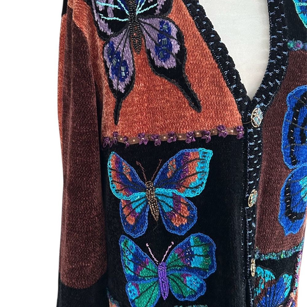 Vintage Elegant Butterfly Embroidered Cardigan - Black and Brown - Picture 4 of 11
